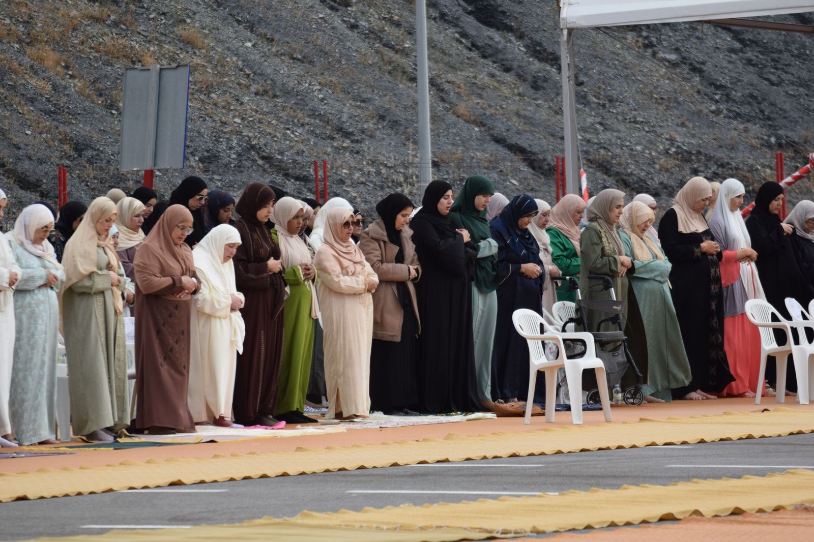 Devoción y respeto en otro rezo multitudinario en Ceuta