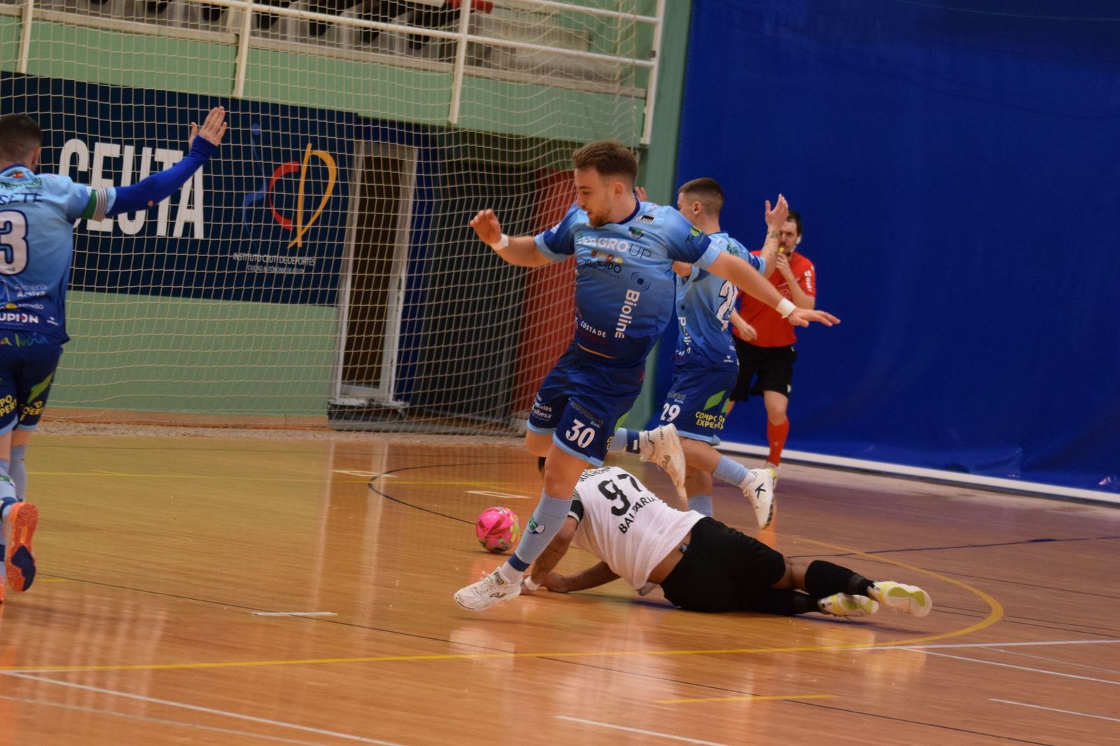 (1-6) El Ceutí se queda sin premio ante un Ejido letal