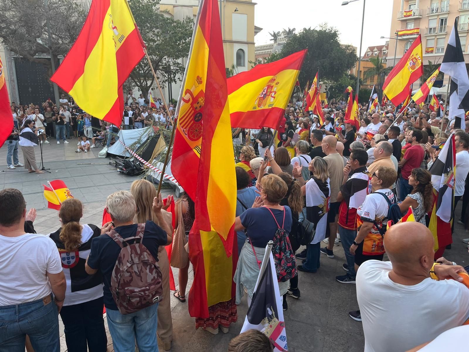 Una asociación profesional saca a la calle las demandas y quejas de los militares