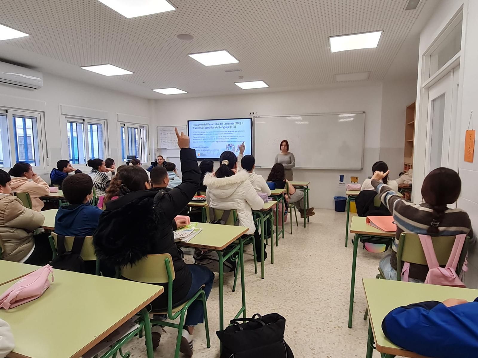 Imagen de la charla sobre neurodiversidad en el IES Puertas del Campo