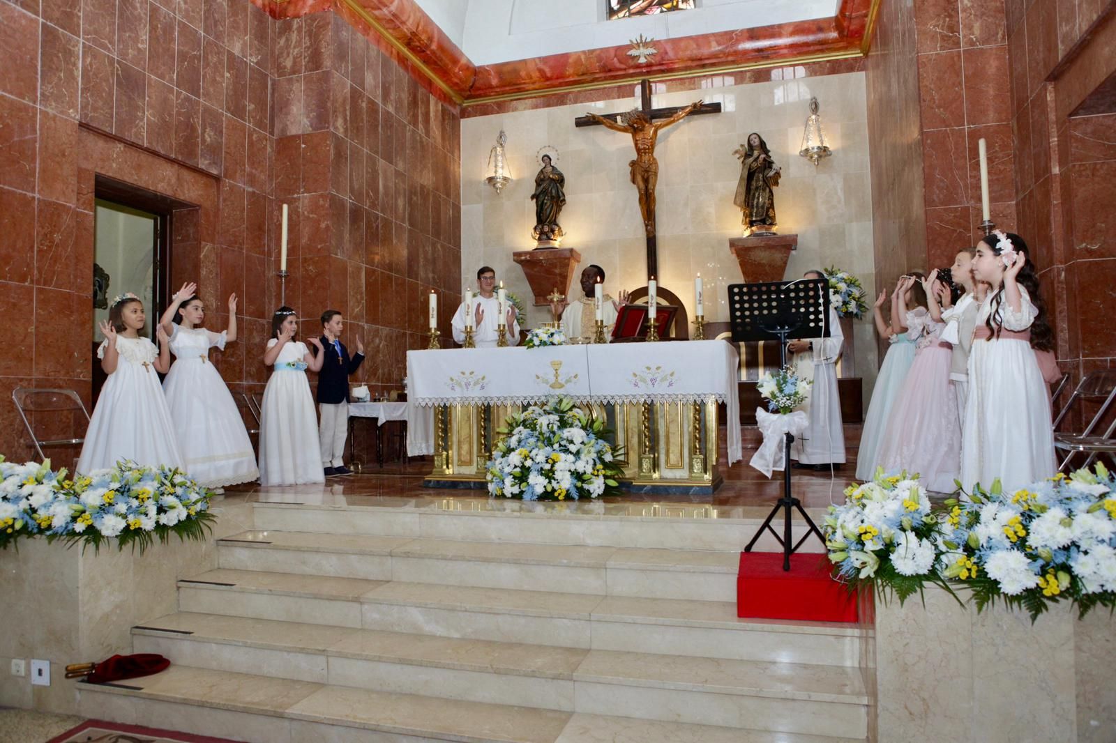 Comuniones en la Parroquia de Santa Teresa de Jesús