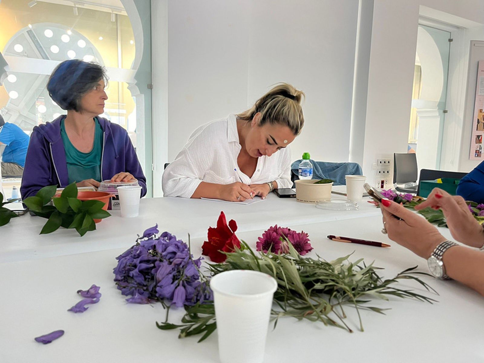 Preparando la última actividad./ FOTO C.L.