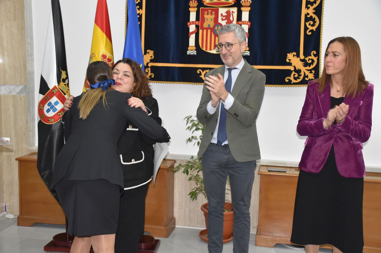 Protección Civil rreconoce el éxito de la OPE con la entrega de sus Medallas