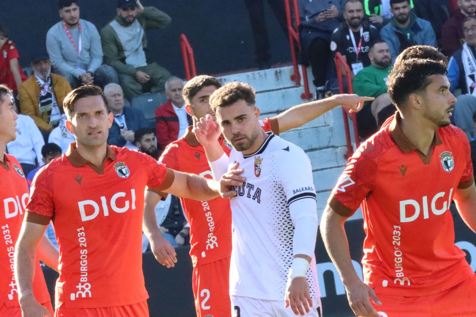 FOTOGALERÍA | Así se vivió la sexta victoria ceutí en el Alfonso Murube