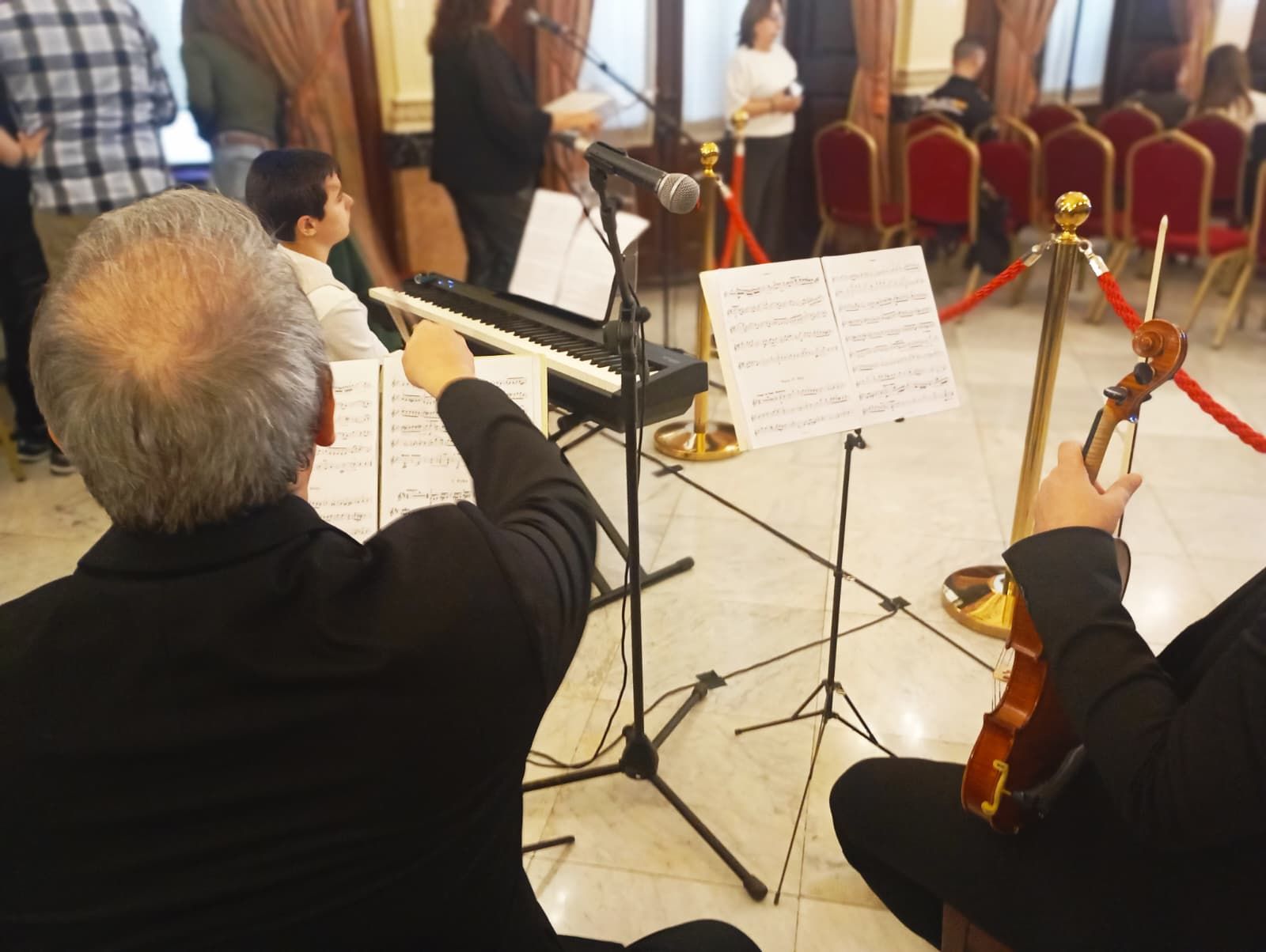 Así ha sido la imposición de la Medalla de Plata de la Ciudad a Caballería