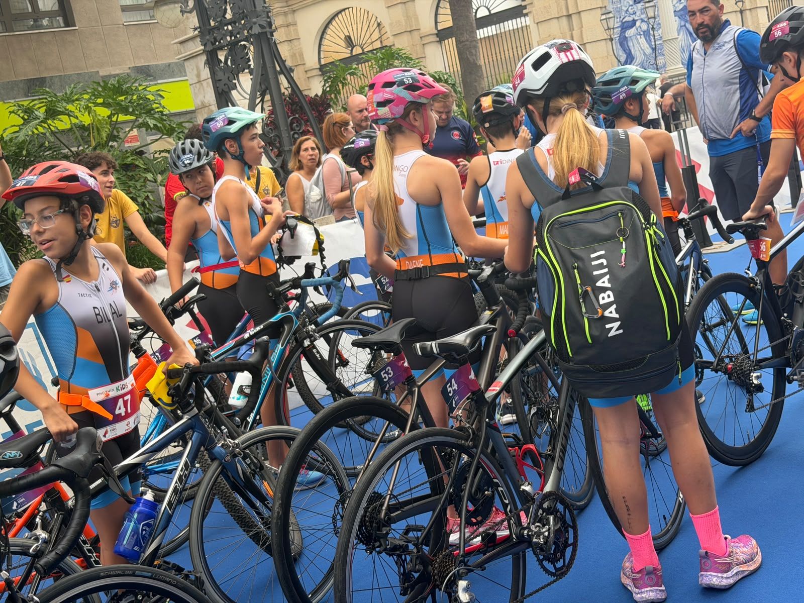 Los aficionados al triatlón en Ceuta se reúnen para participar en el Acuatlón Popular 'Juan Mur' y en la Phoenix Kids Triathlon