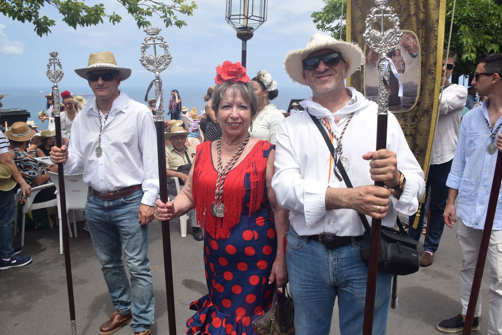 Tradición, fe y calor: Ceuta se vuelca con San Antonio