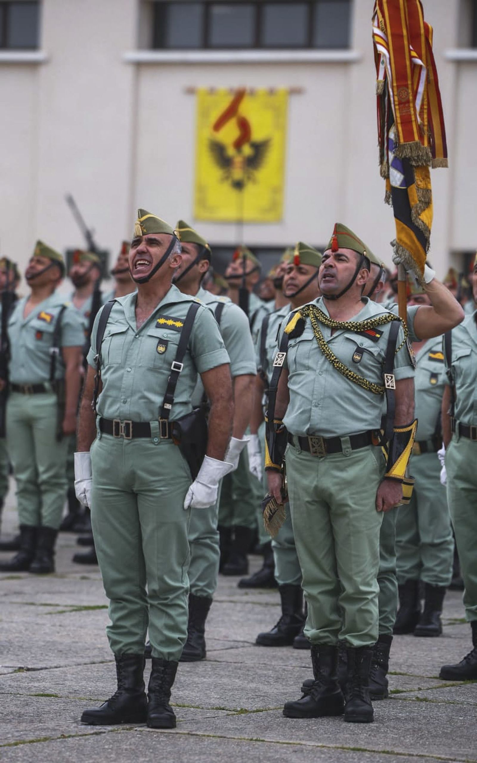 La Ministra de Defensa homenajea al capitán ceutí fallecido en Adamuz