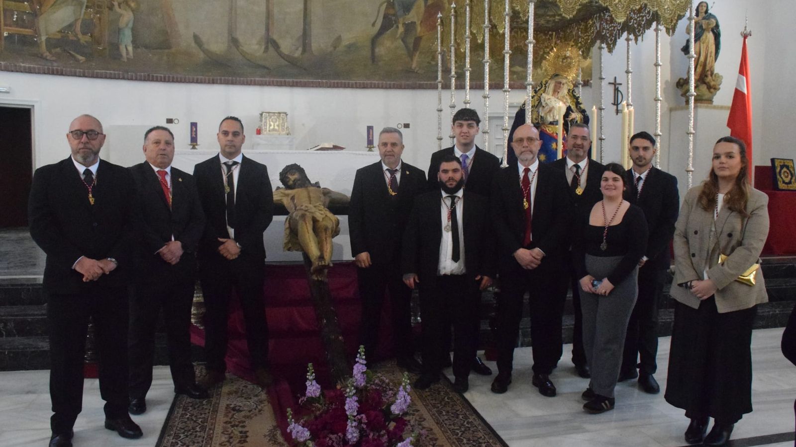 Función Principal y Besapié de la cofradía de la Encrucijada en la parroquia de San José