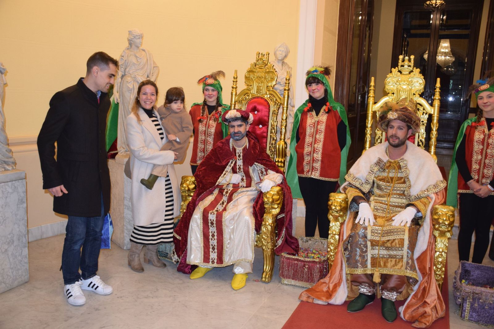 Los emisarios reales llegan a Ceuta para recoger los deseos antes de Reyes