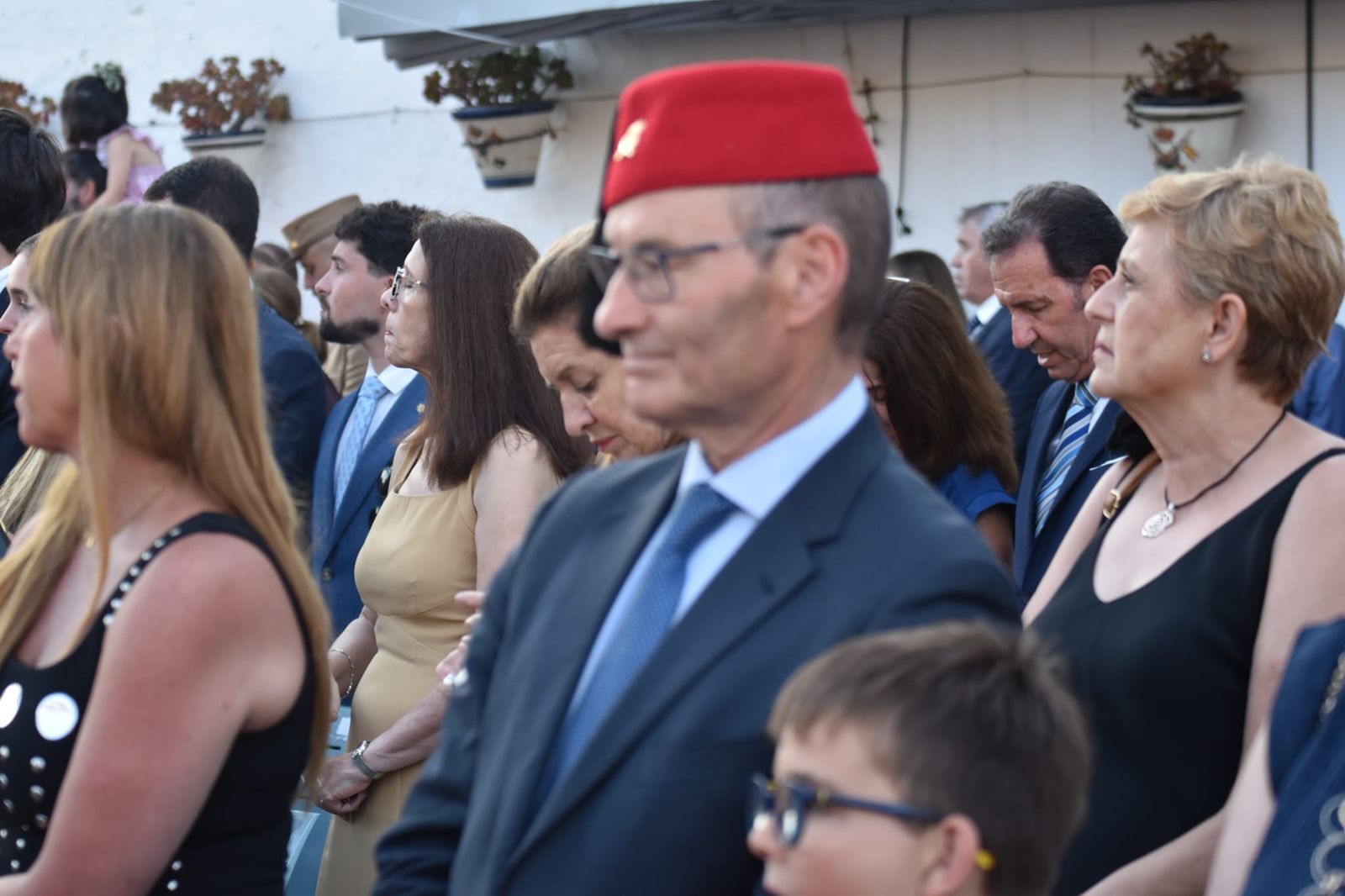 El acuartelamiento González-Tablas acoge una parada militar por el 115 aniversario de Regulares