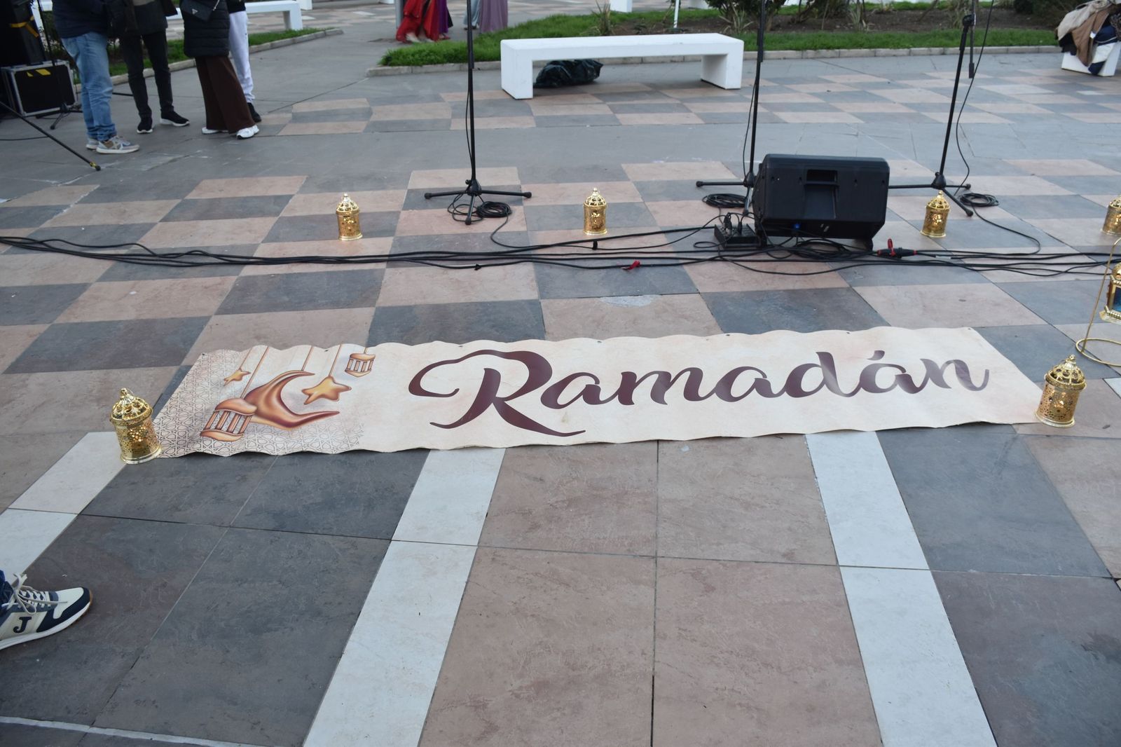 Ceuta ya luce sus luces por Ramadán