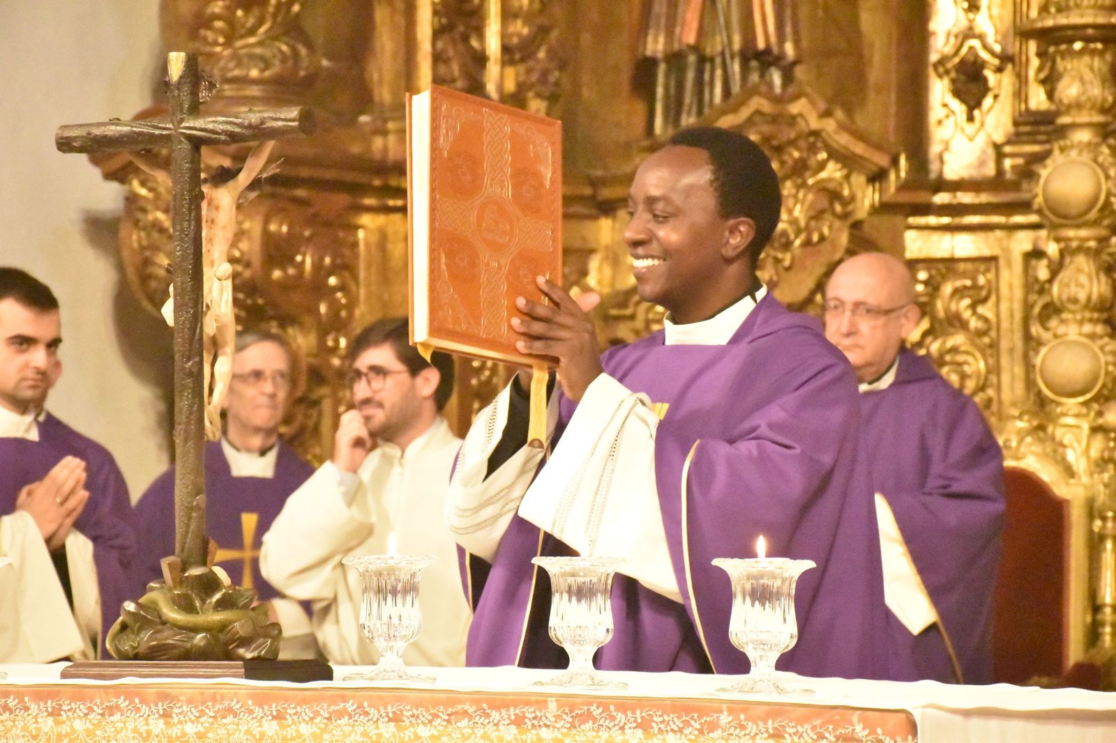 Ramón Valdivia ya ejerce como administrador apostólico de Cádiz y Ceuta