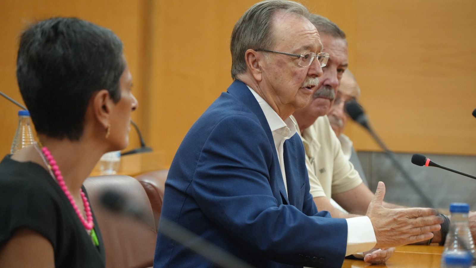 Encuentro en el Palacio de la Asamblea