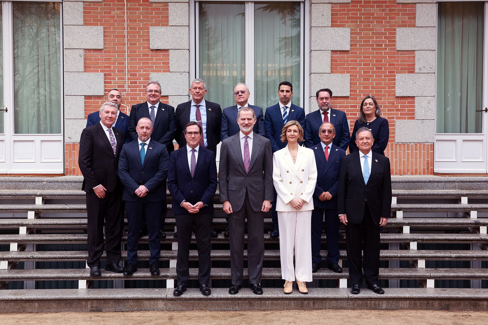 Imagen de la audiencia concedida por el rey Felipe VI a la directiva de la CECE