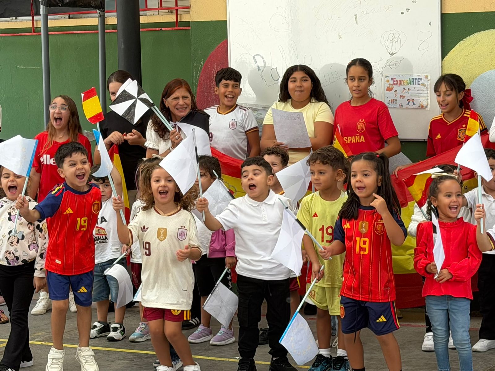 El 'Ruiz Picasso' celebra el Día de la Hispanidad con guiños a Europa