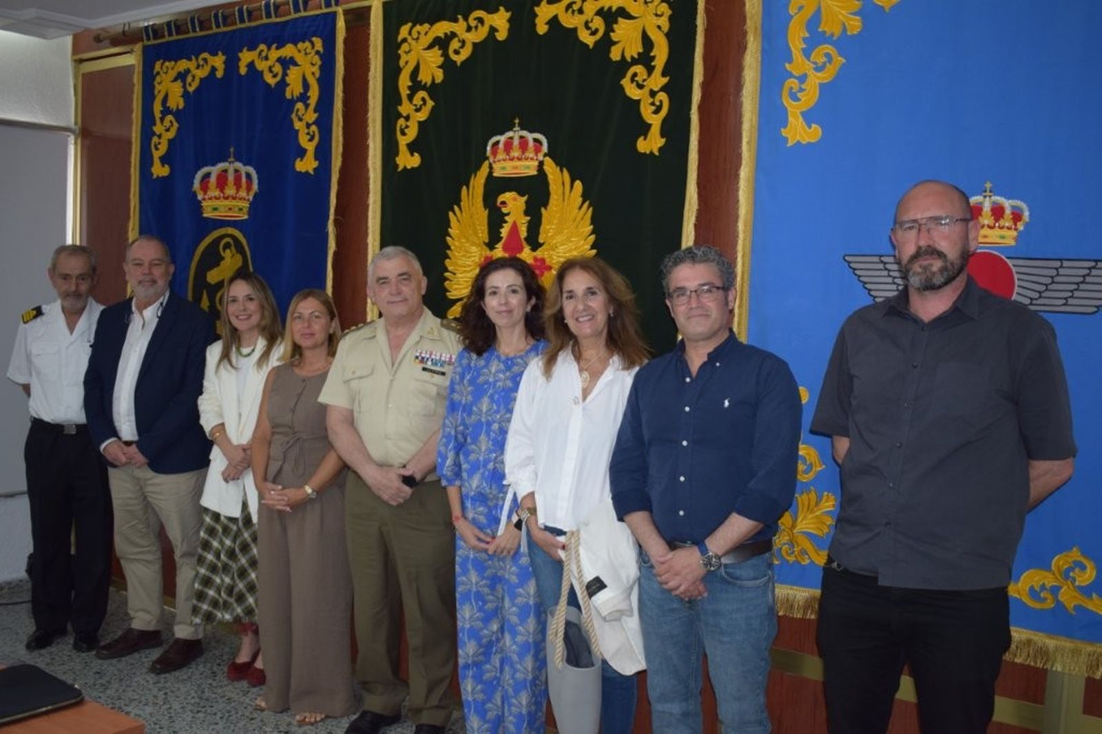 Miembros del jurado del último certamen 'Carta a un militar español'