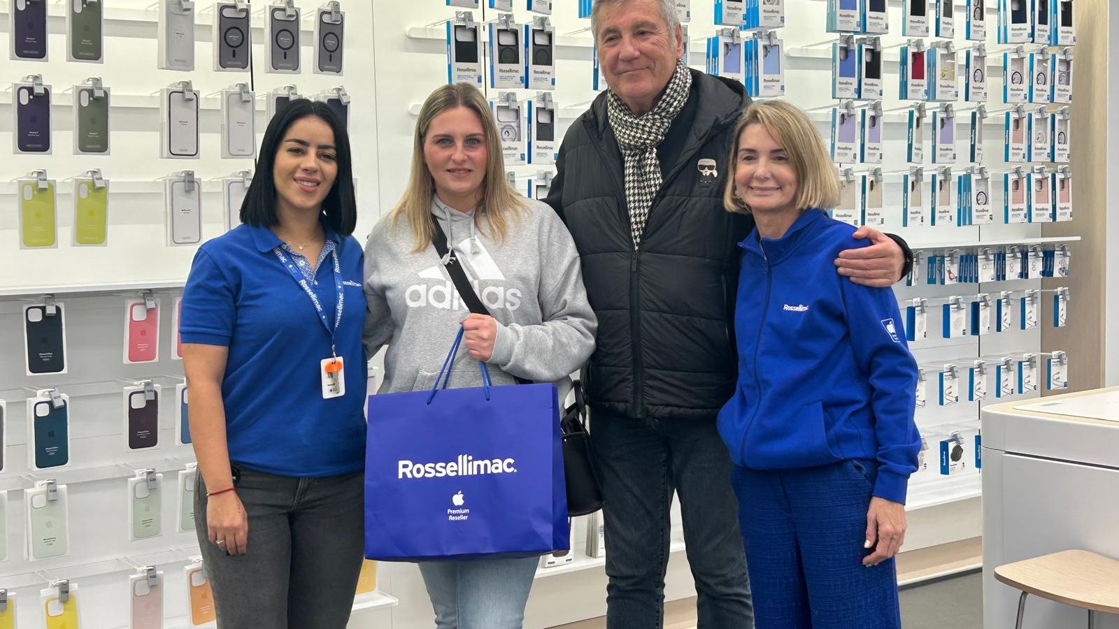 Entrega del sorteo navideño de Centro Comercial Abierto en Rosellimac