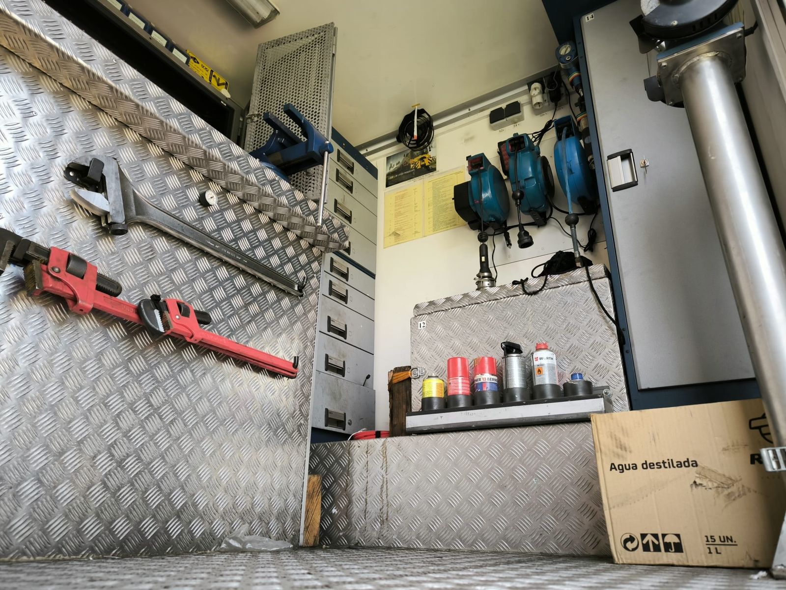 El Parque Móvil de Ceuta celebra su 50 aniversario con una exposición para escolares