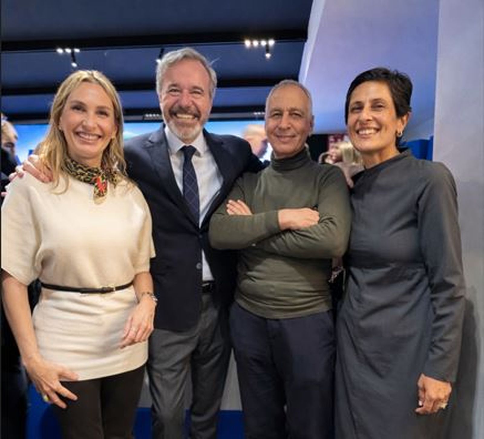 La delegación de Ceuta, junto con el candidato del PP a la Presidencia de Aragón, Jorge Azcón