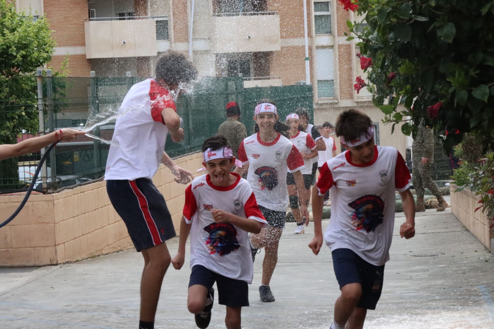 El ‘Desafío de los 300’ convierte Ceuta en una fiesta escolar de esfuerzo, compañerismo y superación