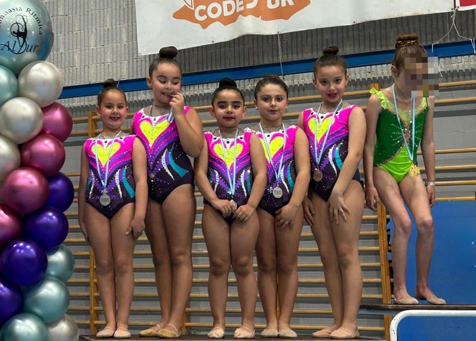 El Club Rítmica Ceuta triunfa con diez medallas en el Torneo Alsur de Manilva