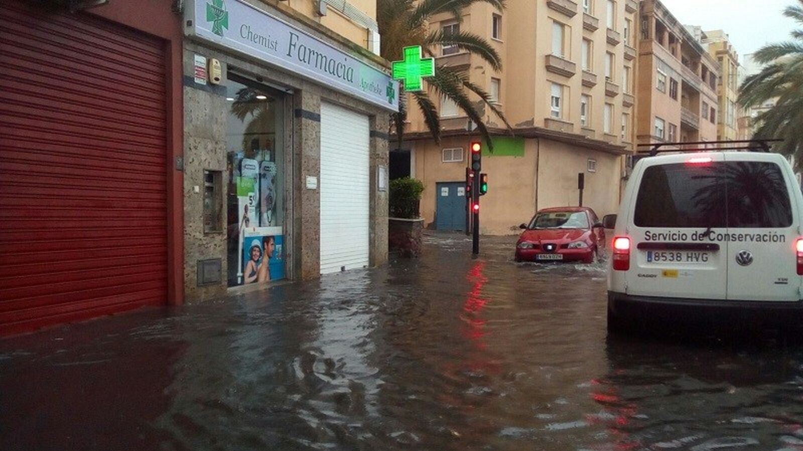 Inundaciones en La Marina durante las fuertes lluvias de abril de 2017. / FOTO EL PUEBLO