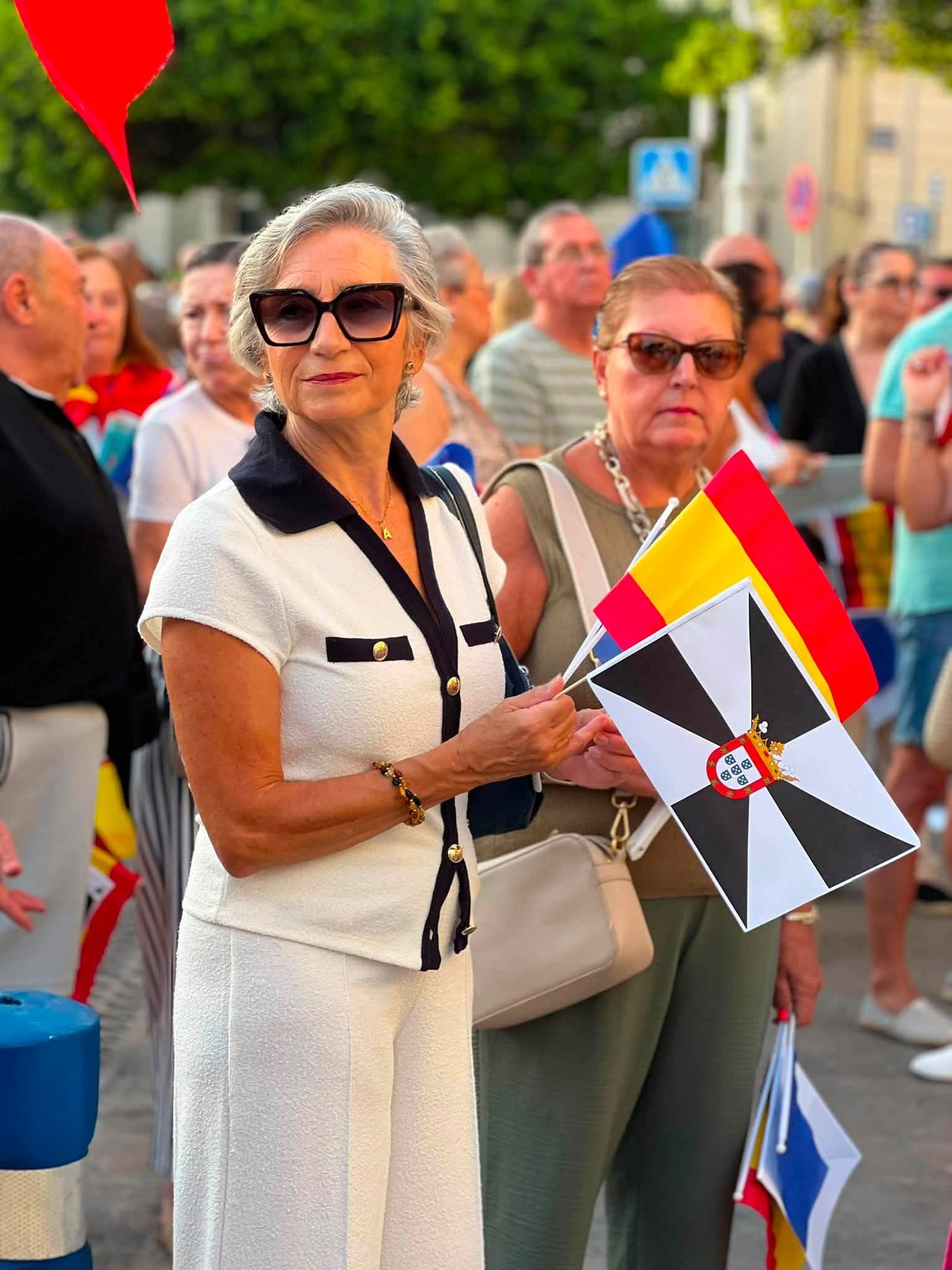Melilla se vuelca con Ceuta: la Casa Regional de Ceuta, protagonista de una multitudinaria concentración