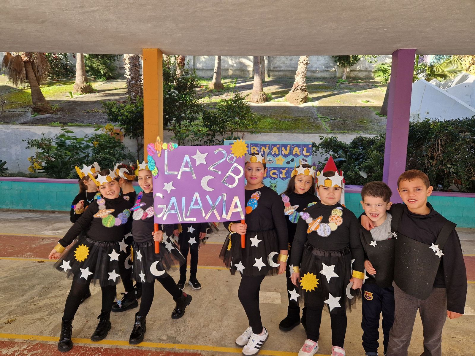 Así ha celebrado el 'Juan Carlos I' el carnaval