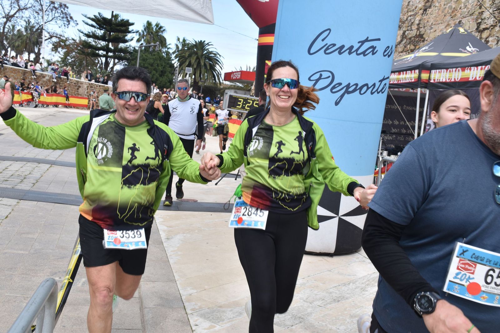 El amor está en el aire... y en la Cuna de la Legión