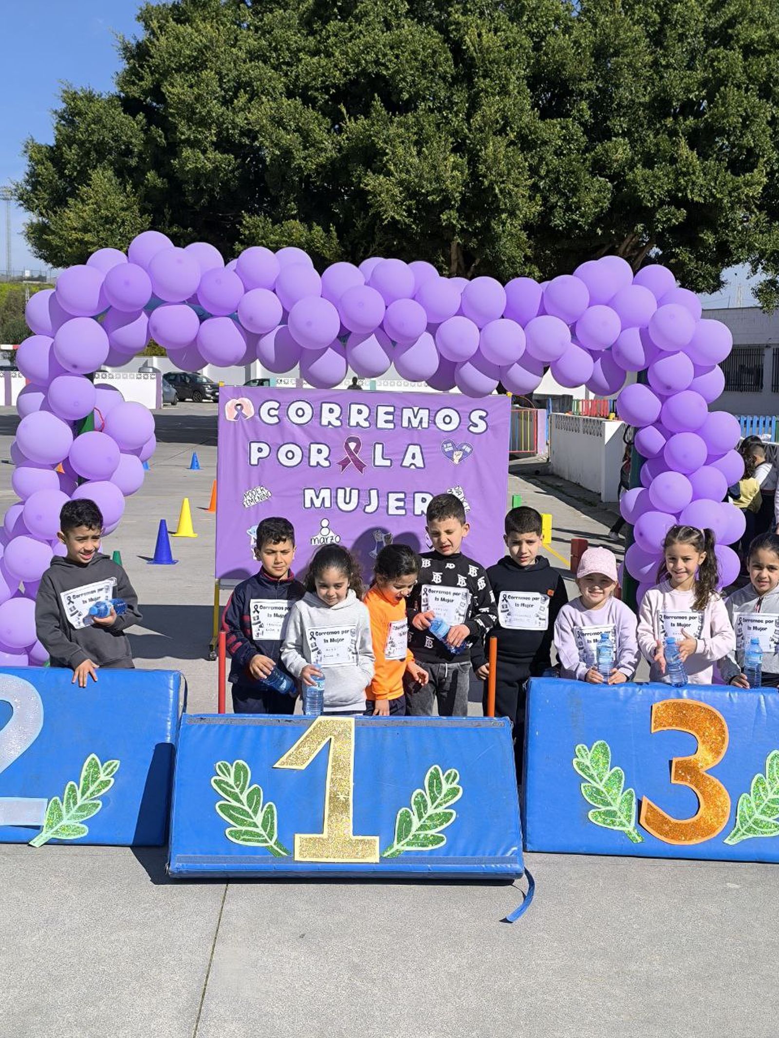 El 'Rey Juan Carlos I' corre por la igualdad