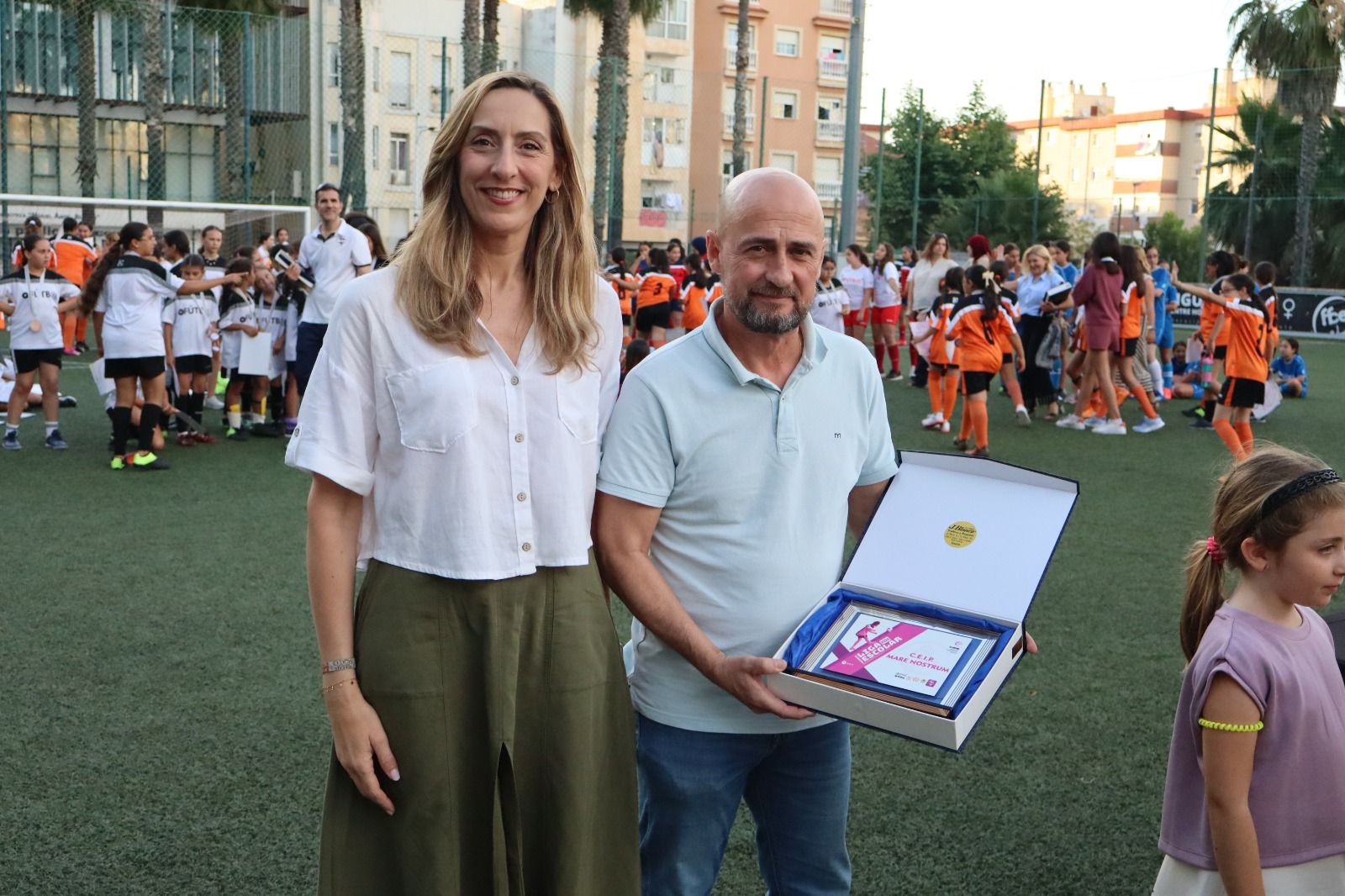 Entrega de trofeos de la Liga Escolar Femenina