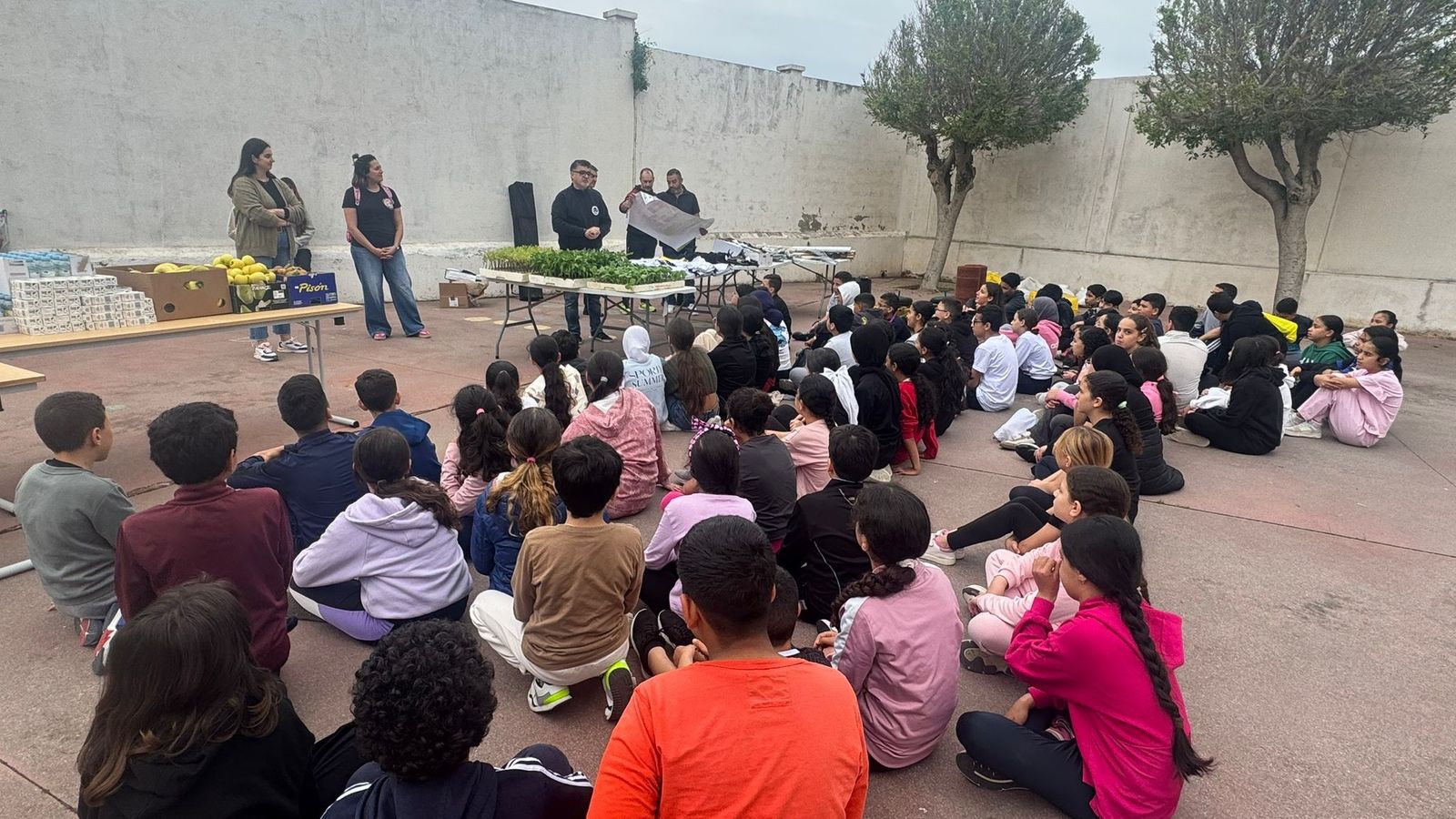 El CEIP Príncipe Felipe inaugura su huerto escolar junto al CEIP Reina Sofía