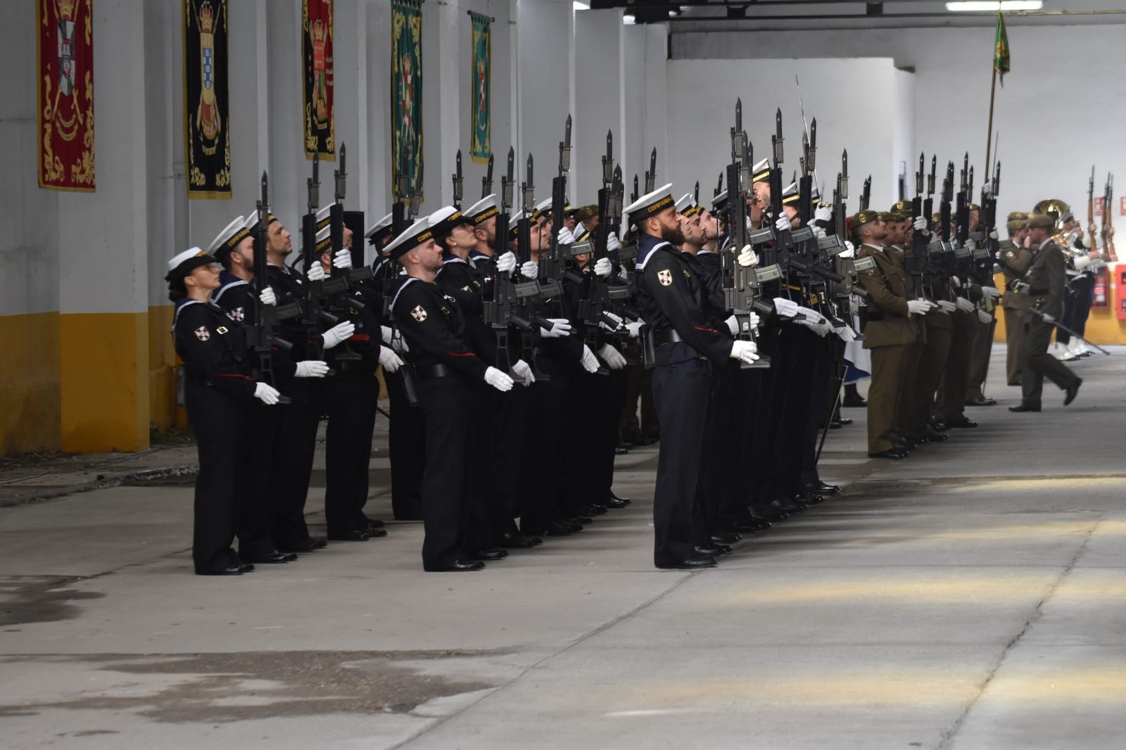 La ULOG 23 conmemora en Ceuta la festividad de San Juan Bosco con condecoraciones