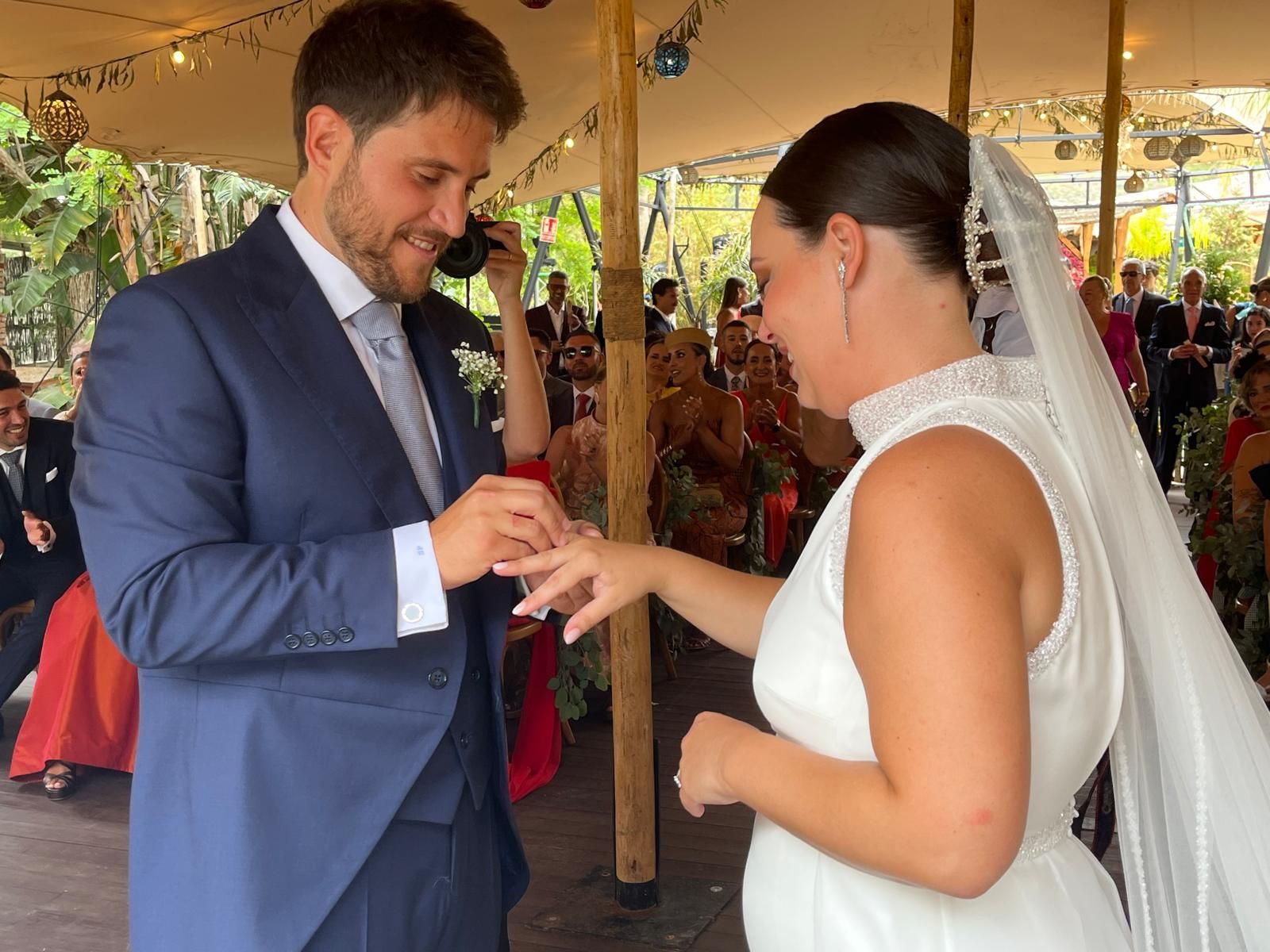 Santi y María sellan su amor en ‘El Sarao’