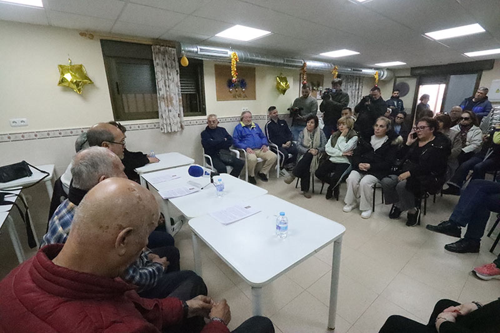 Participantes en la asamblea celebrada este jueves/FOTO REDUAN