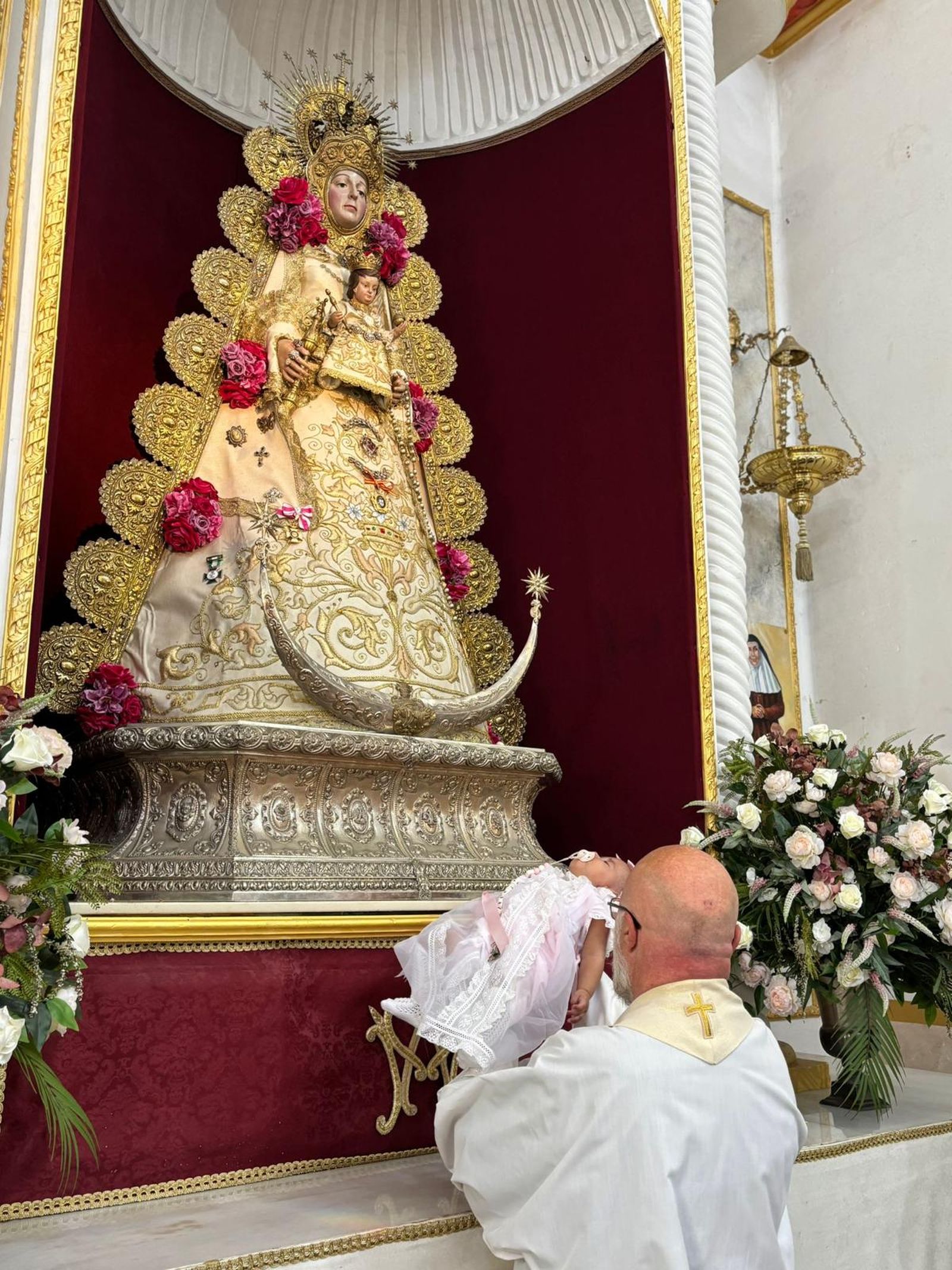 Atenea recibe el Sacramento del Bautismo en Santa Teresa