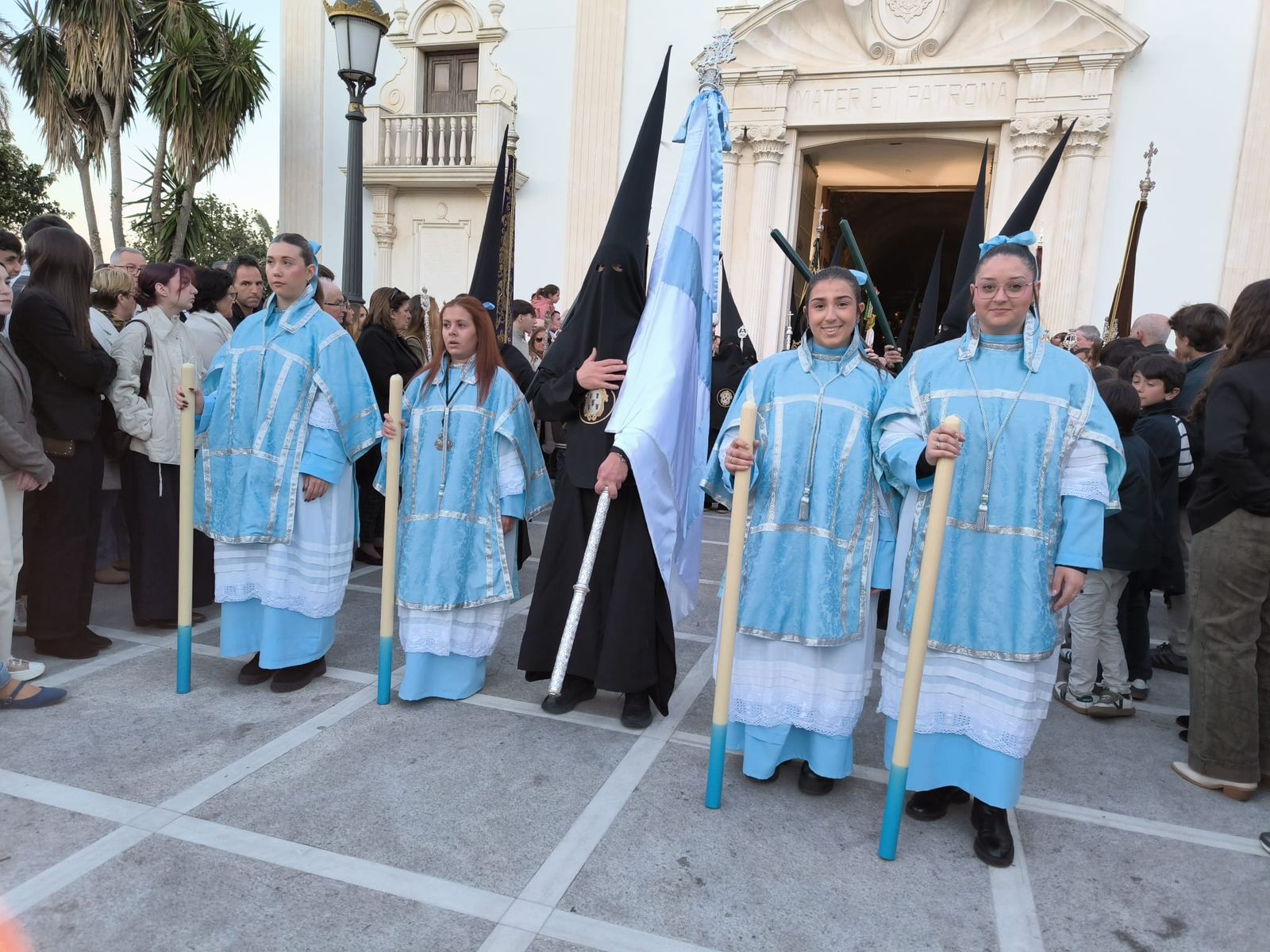 La imagen más antigua y el fervor de costumbre