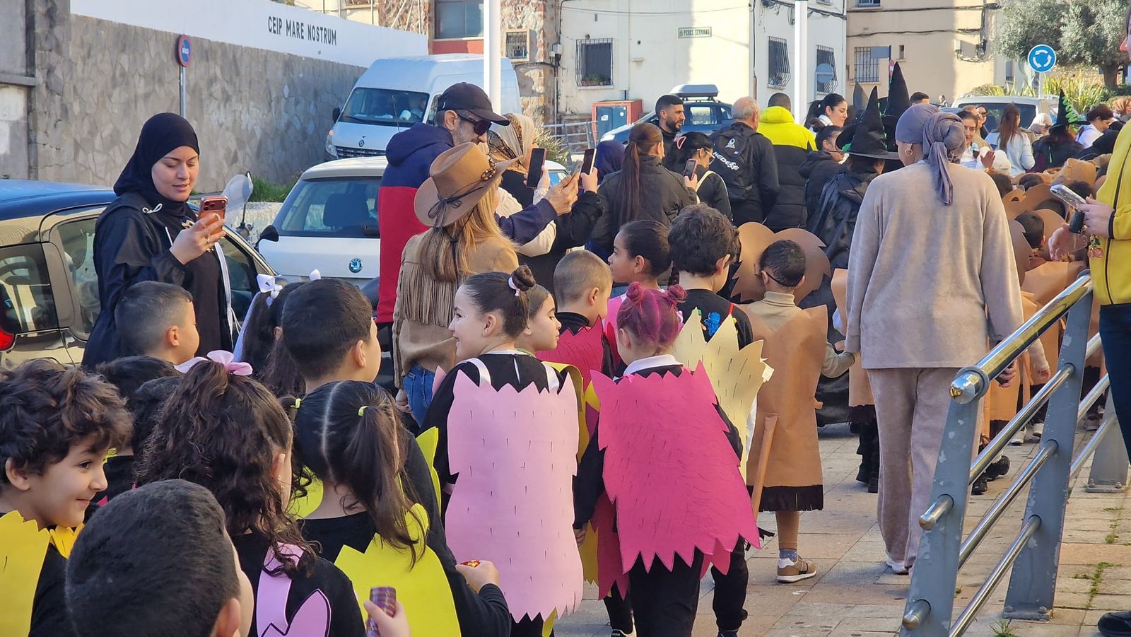 El CEIP 'Ciudad de Ceuta' vibra con su cabalgata de carnaval