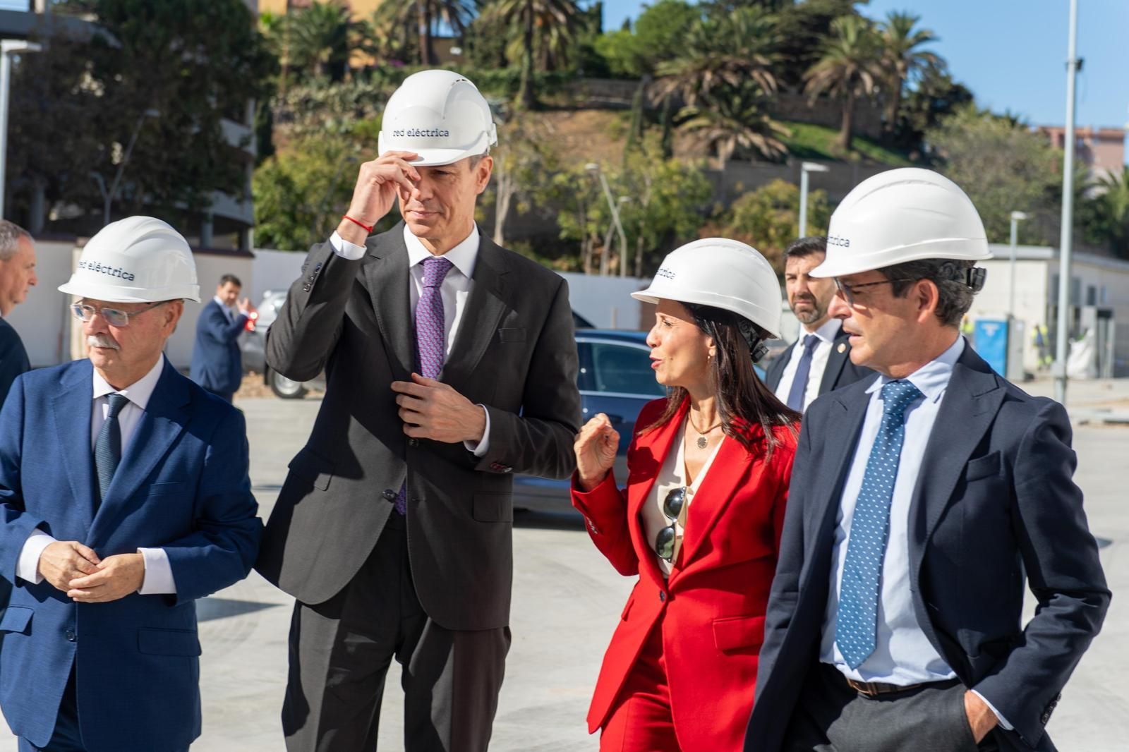 El presidente visita la subestación eléctrica que conectará Ceuta con la península