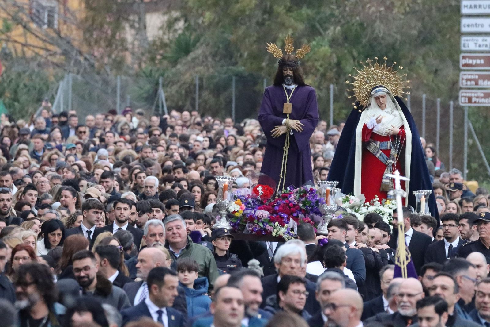 Así está siendo el traslado del Medinaceli y su Madre desde la barriada del Príncipe