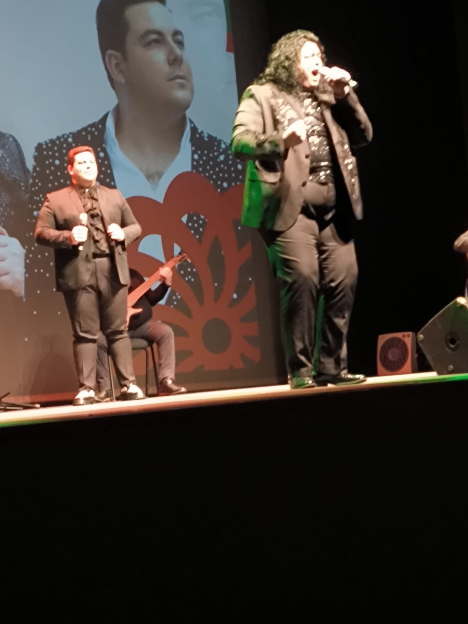 Radiolé vuelve a encender el Revellín en una noche entregada al flamenco