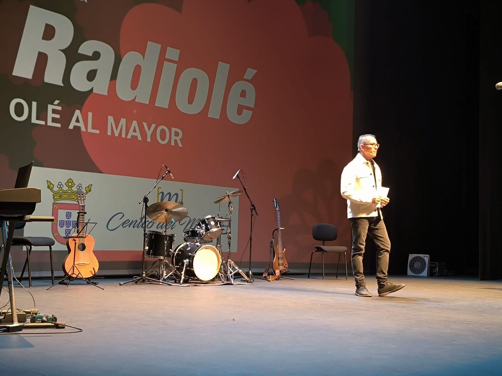 Radiolé vuelve a encender el Revellín en una noche entregada al flamenco