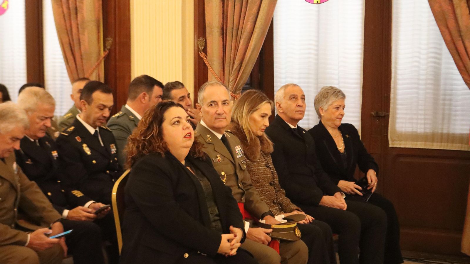 Al acto acudieron las principales autoridades militares y civiles de la ciudad