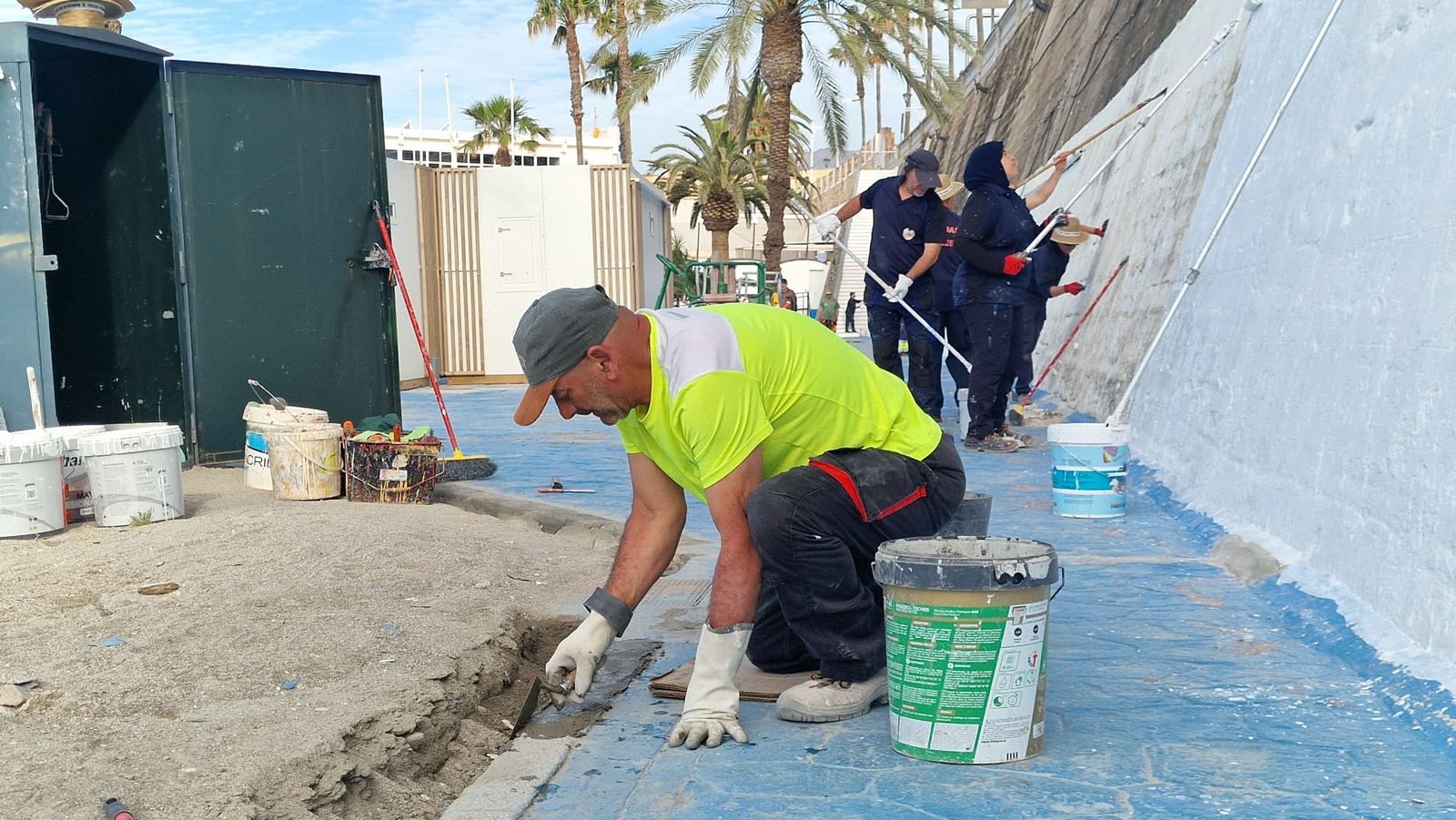 La Ciudad ha intensificado los trabajos en todas las playas para que estén en perfectas condiciones de cara al 15 de mayo