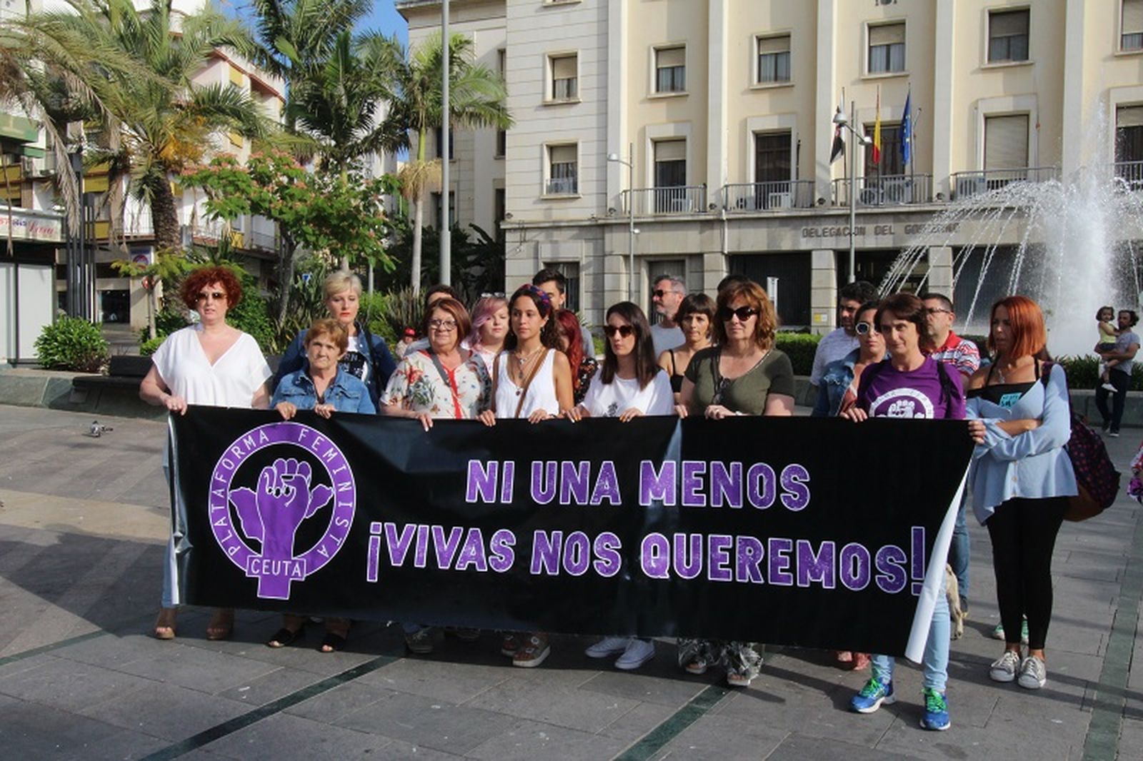 Manifestación frente a Delegación del Gobierno contra la Violencia de Género. / FOTO EL PUEBLO
