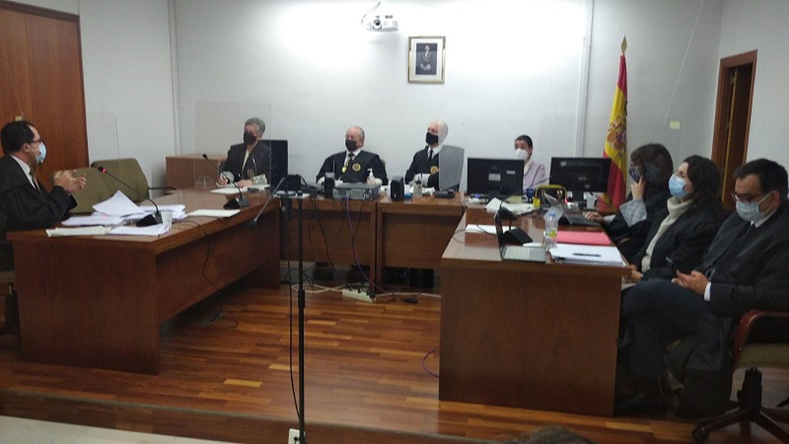 El pasado 27 de enero la Sección VI del Tribunal de la Audiencia debió ser trasladada a la sala de los juzgados penales por los fallos técnicos / El PUEBLO