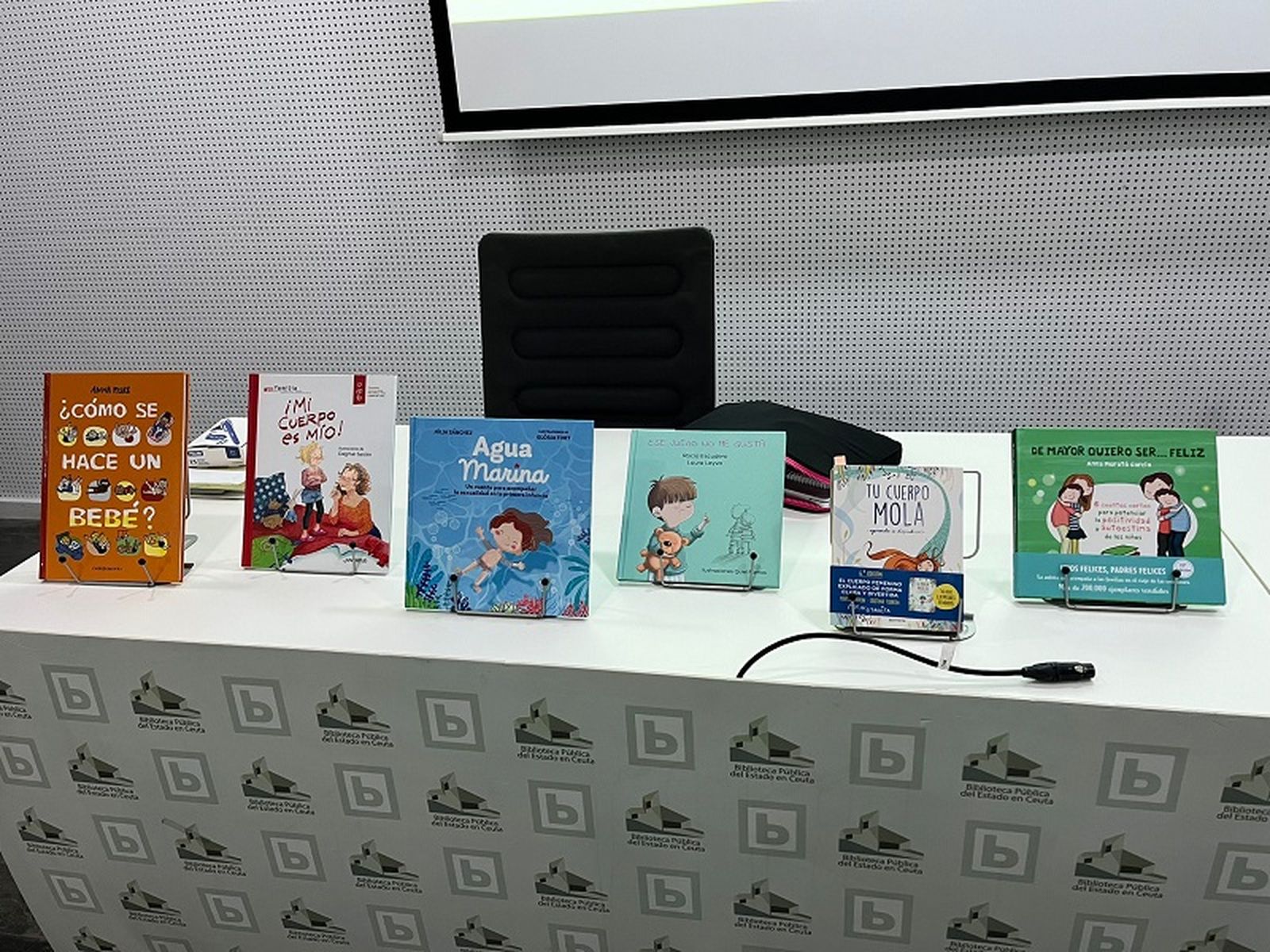 Libros educativos./ FOTO C.L.