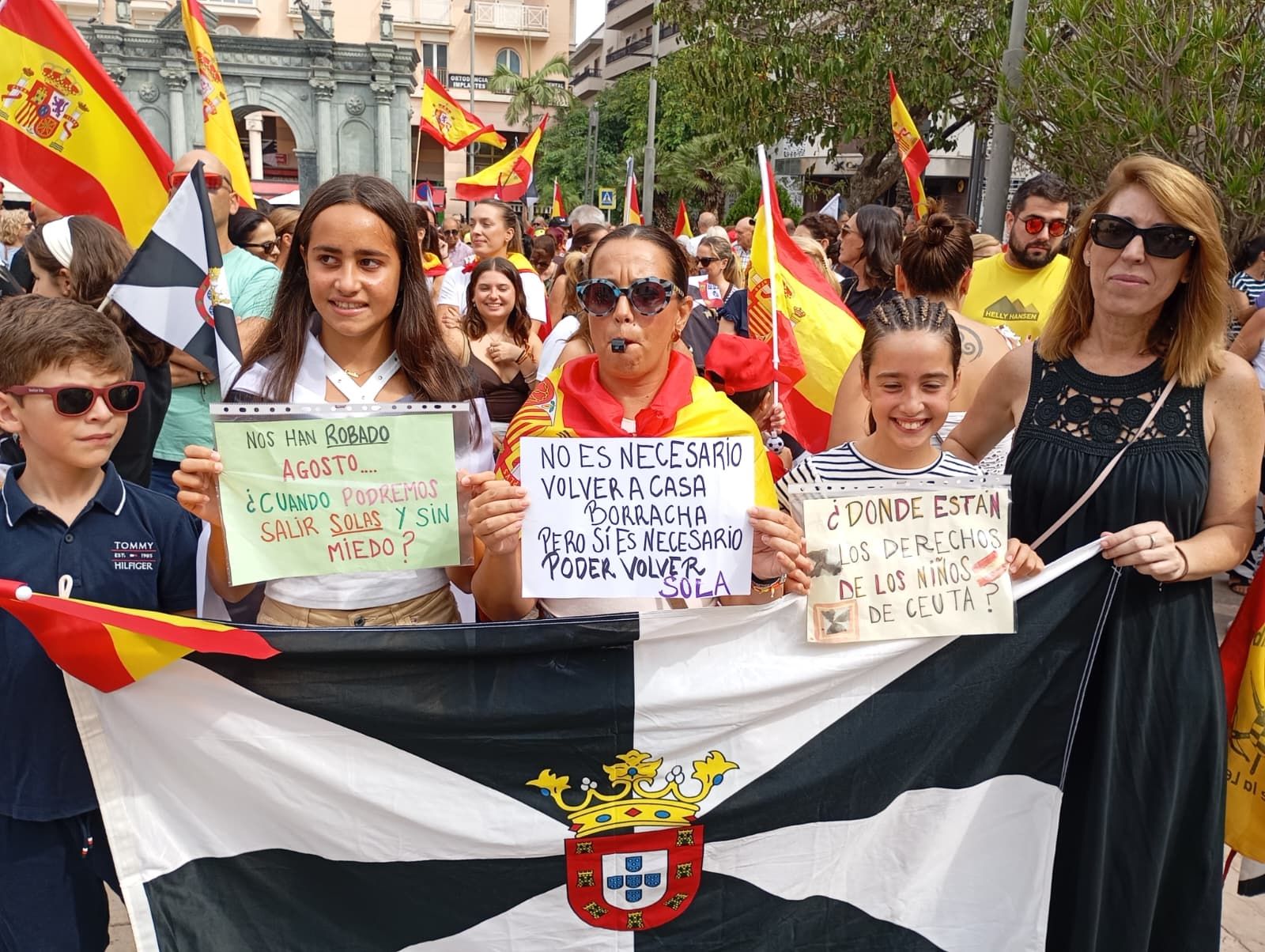 La Plaza de los Reyes clama por un curso seguro