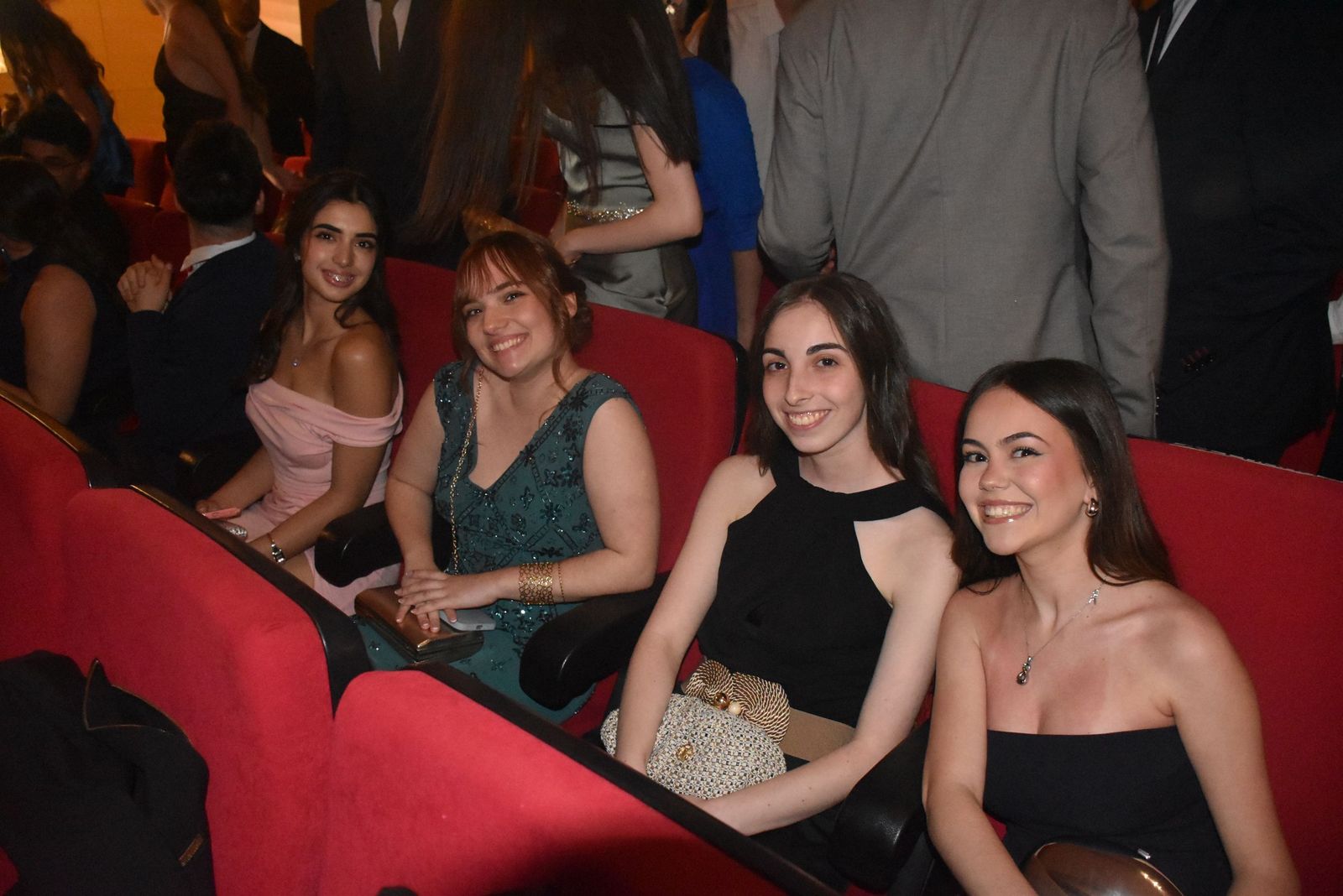 La promoción de Bachillerato del Siete Colinas “no quiere acabar el curso”, pero ya se ha graduado